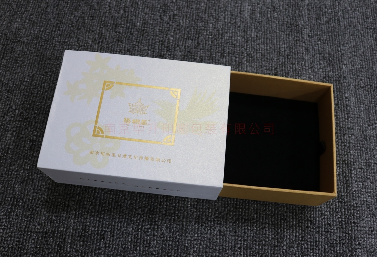 精裝抽屜盒印刷生產(chǎn)、南京精裝禮盒印刷生產(chǎn)